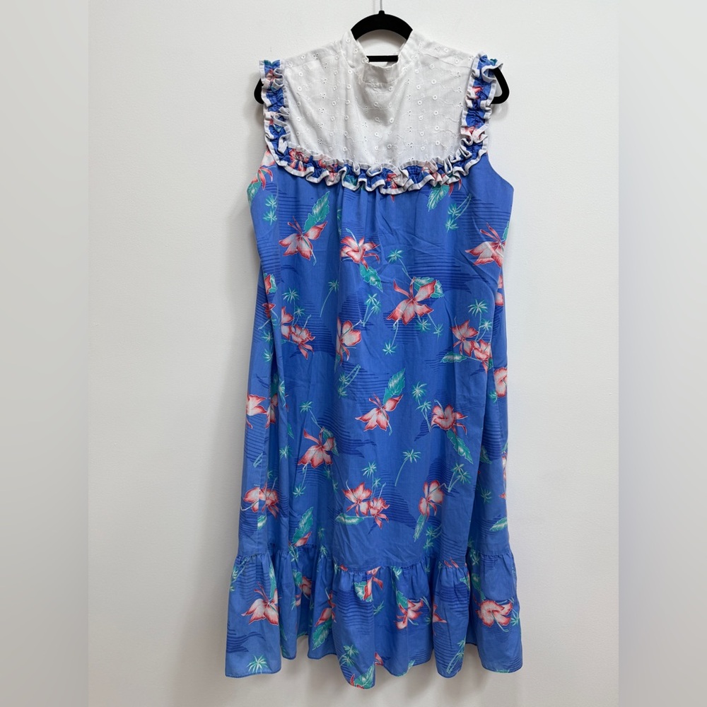 Kole Kole Muu Muu Floral Blue Sleeveless Dress, EUC, size XL.